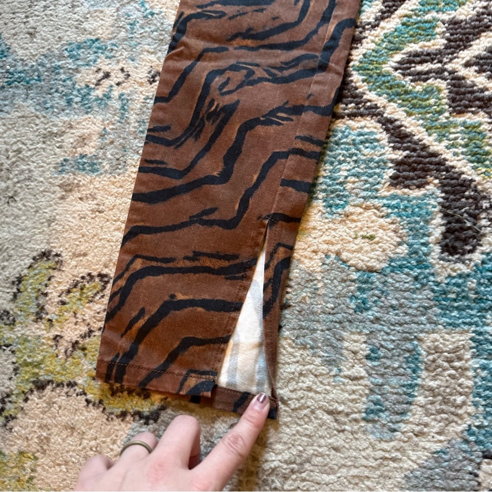 WeWoreWhat Tiger Print Piped Stiletto Jeans – Size 28 - Picture 4 of 9